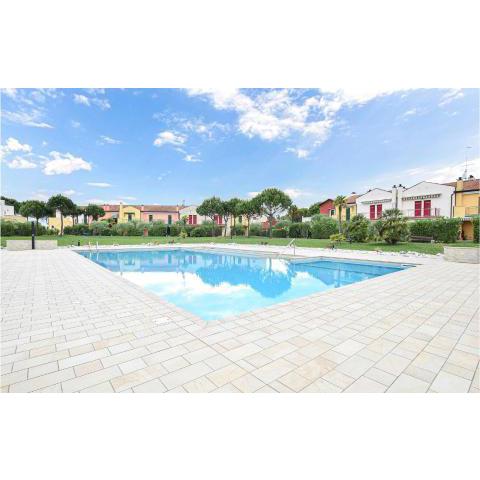 Nice home in Aprilia Marittima with 2 Bedrooms and Outdoor swimming pool