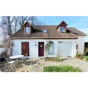 Nice home in Cesson with WiFi and 3 Bedrooms