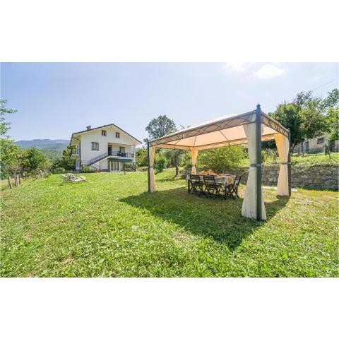 Nice home in San Pietro Vara -SP- with 3 Bedrooms and WiFi