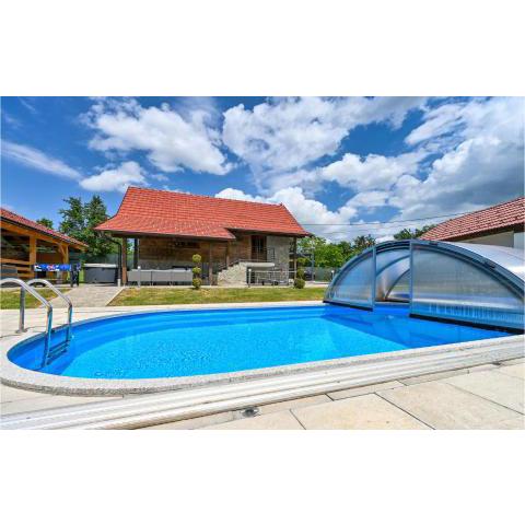 Nice home in Stubicke Toplice with WiFi, Sauna and Heated swimming pool