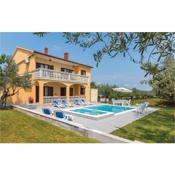 Nice home in Vodnjan w/ Outdoor swimming pool and 7 Bedrooms