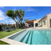 Nice Renting - Live A Dream Villa Pool 3 Bedroom Garden Parking