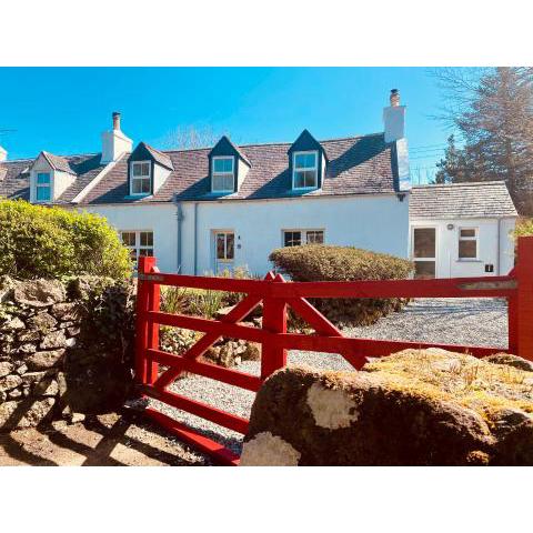 No 4 old post office row Isle of Skye - Book Now!