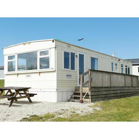 No99 Static Caravan Widemouth Fields 3 mins from beach