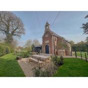 Old School House - Luxury 4 bed holiday home near Norwich, Norfolk