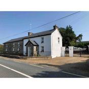 One Bedroom Rural Cottage with Hot tub