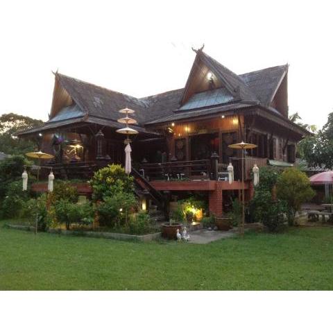 Oui Kaew Homestay