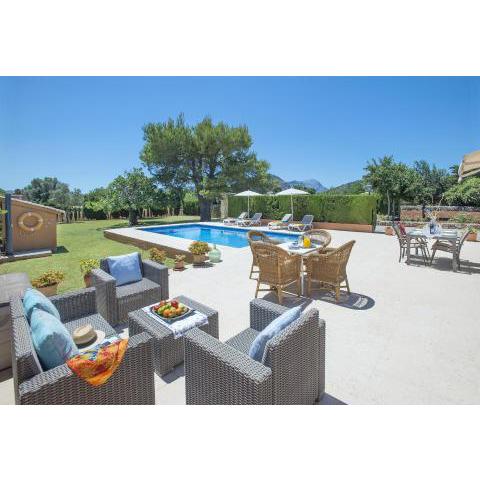 Owl Booking Villa Marvil - Exclusive Holidays