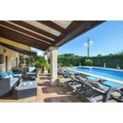 Owl Booking Villa Peric - Family and Friends