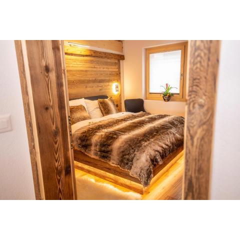 Palace Luxury Wellness Apartment and Boutique Hotel Ski-in-out