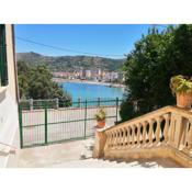 Panoramic Apartment in Villa on The Beach, In Center