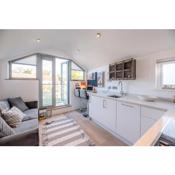 Papillon Southwold - A Modern Flat with Balcony