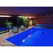 Park Villa mit pool und 3 Schlafzimmer