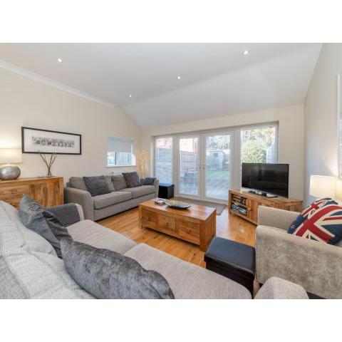 Pass the Keys 41C Bath Road Modern Renovated Peaceful House with Garden