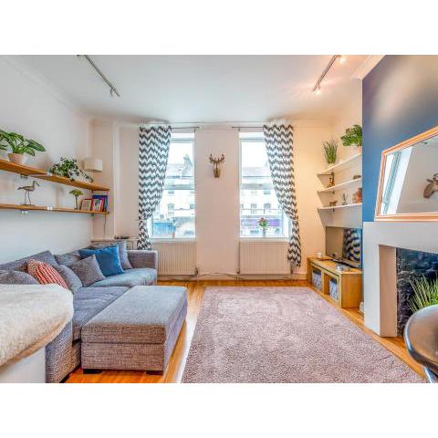 Pass the Keys Balham Modern Cosy Apartment