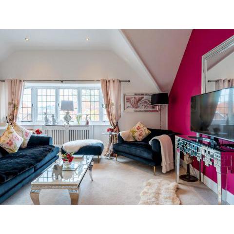 Pass the Keys Gorgeous 2 bedroom flat in Penn Hill