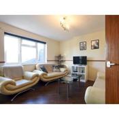 Pass The Keys Minutes from Dockyard Homely 2bed apt sleep 6