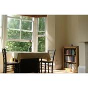 Peaceful & Central 1BD Flat - Brighton