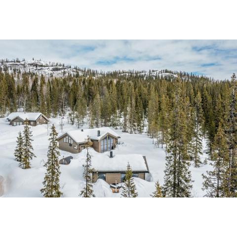 Peaceful Oasis. Panoramic forest- & mountain view. Sauna.