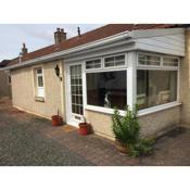 Pippin, Tranquil Scottish Cottage with Hot Tub