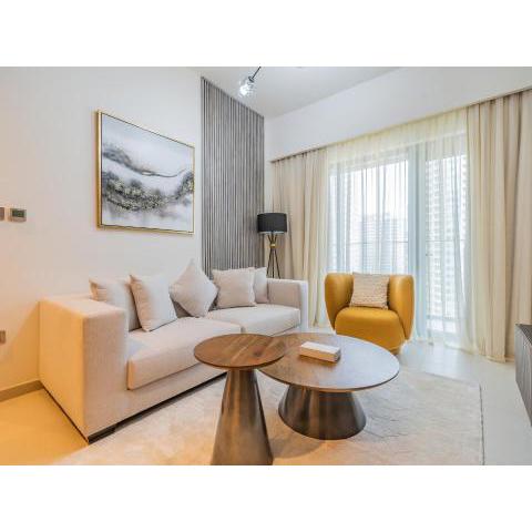 Pleasant 1BR in Burj Royale - Downtown Dubai