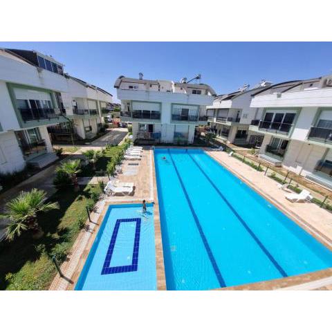 plt holiday luxury apartment free wi-fi deal pool