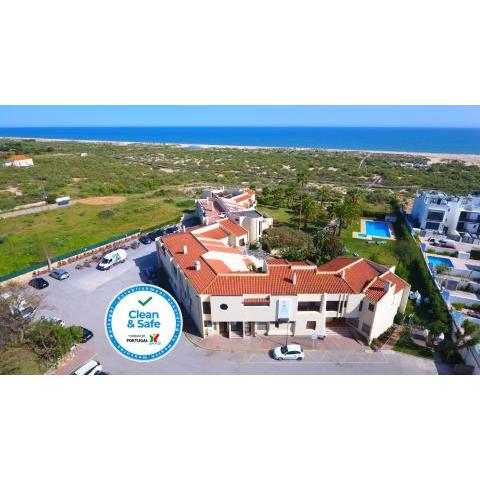 Praia da Lota Resort – Beachfront Hotel