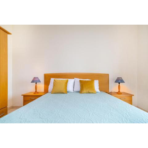 Praia da Rocha, 502, Charming Apartment, Air conditioning, Swimming Pool,Free WIFI, Faia by IG