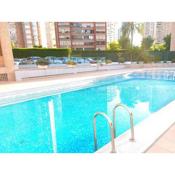 Precioso apartamento con piscina en Benidorm