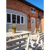 Private 2 bed coach house in South Norfolk
