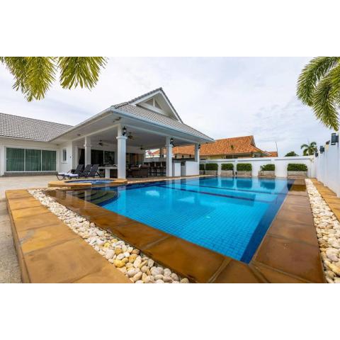 Private 3 Bedroom Pool Villa! (PP10)