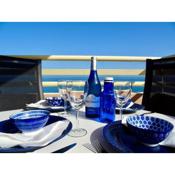Private BEACHFRONT Apartment with sea view at Stella Maris Fuengirola