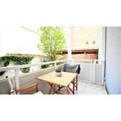 ➤Private Room - Heart of downtown with terrace