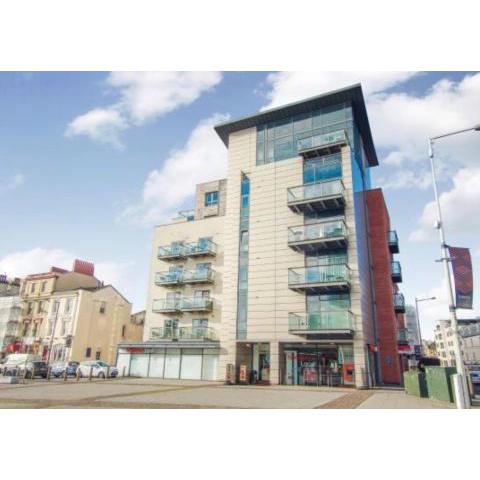 Quayside Apartment in Cardiff Bay