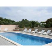 Relaxing apartment in Banjole with shared pool and only 2 km from the sea