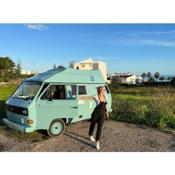 Rent a BlueClassics 's campervan vw T3 in Algarve au Portugal,
