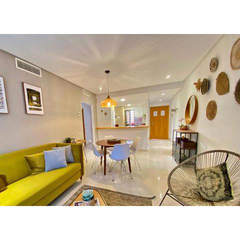 Resort Style 2 Bedroom Apartment in the New Golden Mile FREE WIFI & PARKING