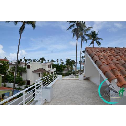 Roof Terrace! Sea View Deluxe E2, 2 BR, Pool View