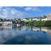 Roundstone Home with a Harbour and Mountain View