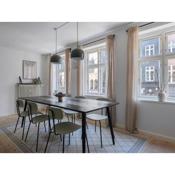 Sanders Main - Popular Two-Bedroom Duplex Apartment Next to Magical Nyhavn