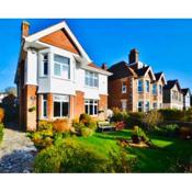 Sandy Shores, 3 min walk to beach & Swanage centre