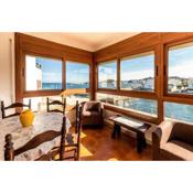 SANT CARLES 21 apartamento soleado con vistas al mar y al puerto