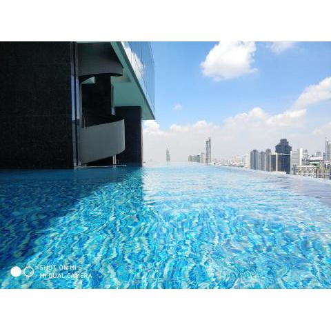 Sathon Luxury High-rise Apartment City View KingPower ,IconSiam ,BNH,Silom