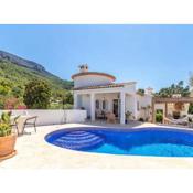 Scenic holiday home in Comunidad Valenciana with pool