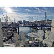 Sea Breeze in Brighton Marina with Free Parking