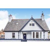 Seacot Cottage in the heart of the Highlands