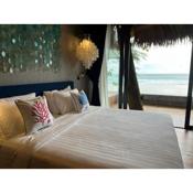 Sealord Naithon Beachfront Villa