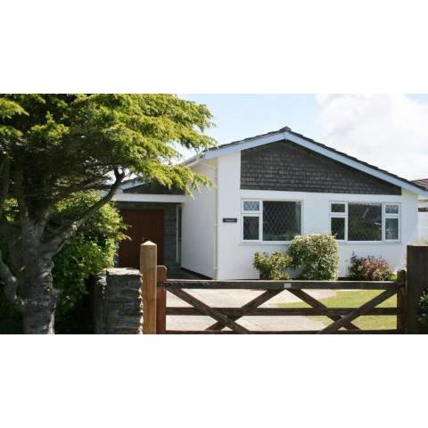 Seamist a 3 bedroom bungalow in a quiet cul-de-sac and opposite the old fishing port of Padstow