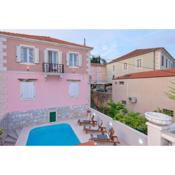 Seaside apartments with a swimming pool Jelsa, Hvar - 2067