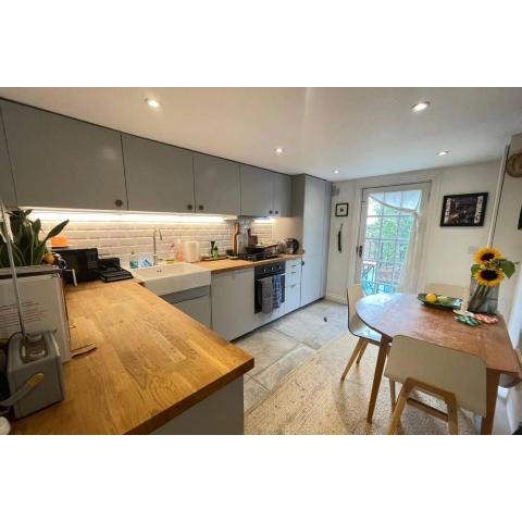 Serene 1BD Flat wPrivate Garden - Clapton!